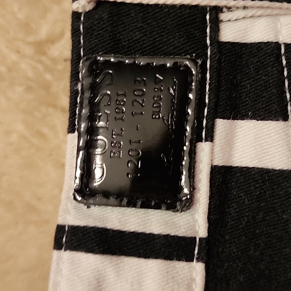 Guess jeans stripped  size 27 - Picture 2 of 8